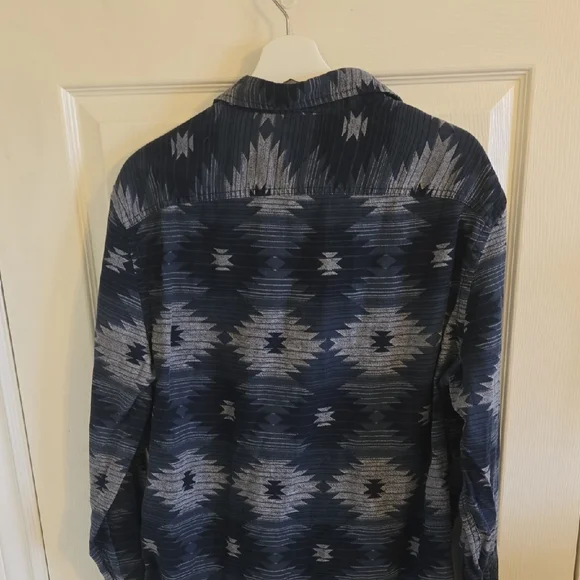 American Eagle Outfitters Dark Blue and Light Gray Shirt - Picture 4 of 4